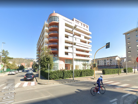 Locali Commerciali diverse metrature – Viale Mancini Cosenza