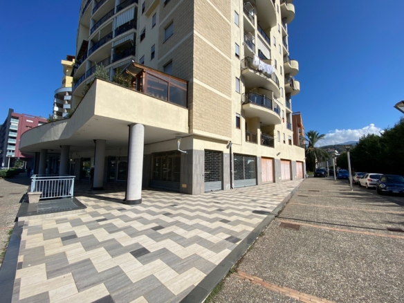 Magazzino Commerciale – Via Antonio Scopelliti