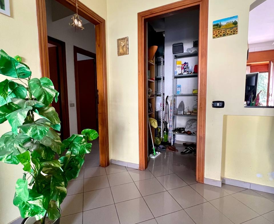 Vendesi Appartamento Quattromiglia