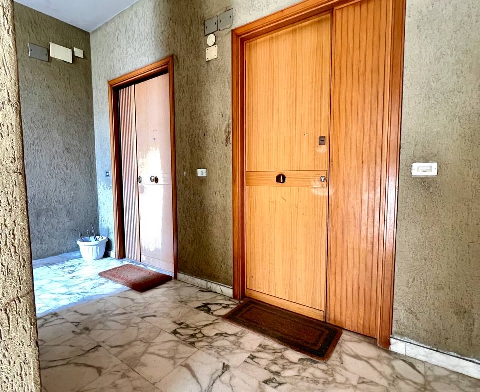 Vendesi Appartamento Quattromiglia