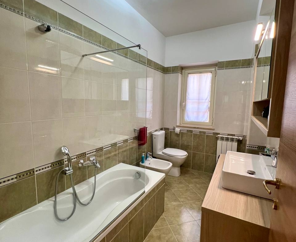 Appartamento con terrazza privata – Settimo di Montalto Uff.