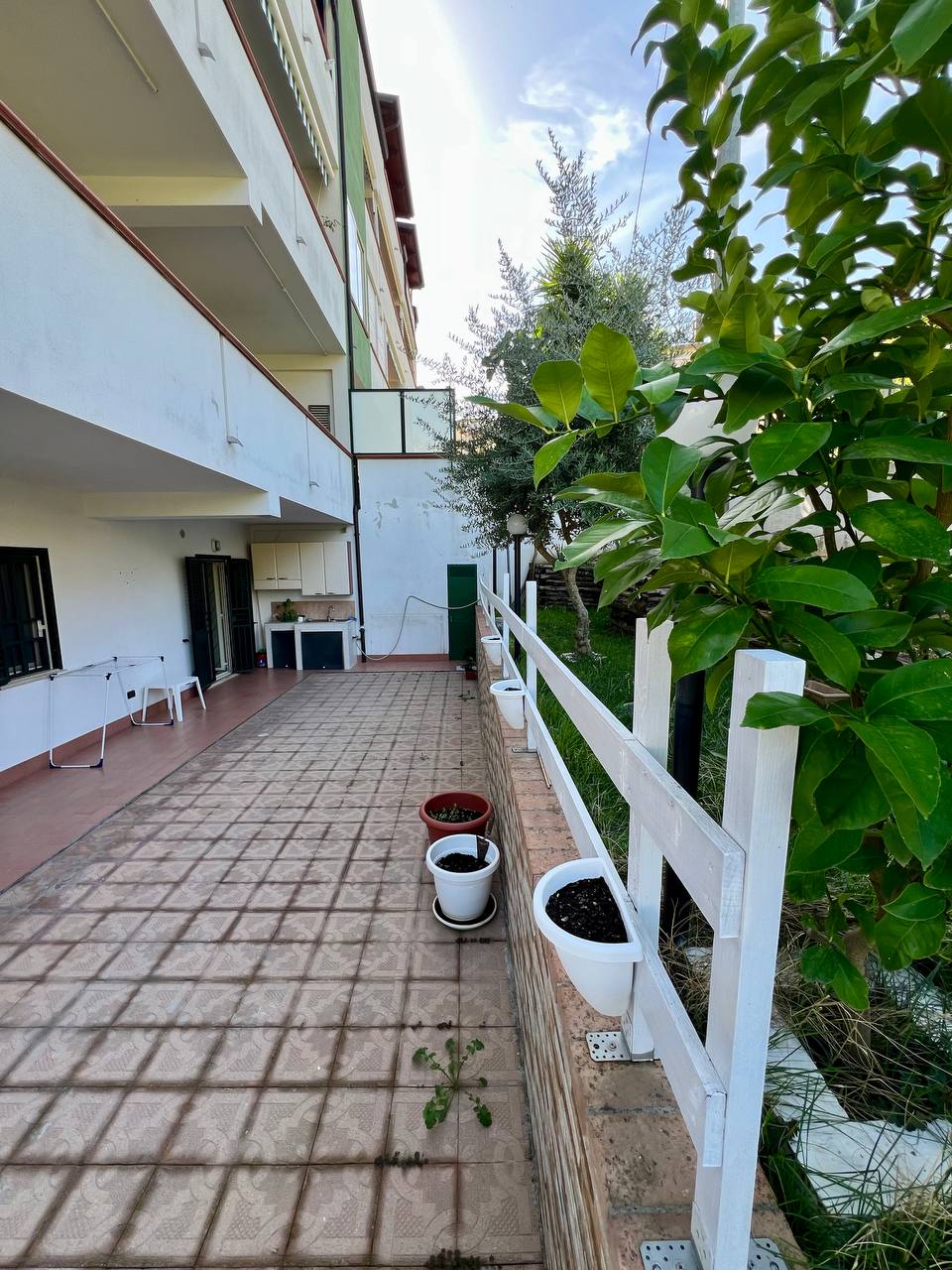 99867c2d-1793-4d93-8550-0d0d696ffc47 Appartamento con terrazza privata – Settimo di Montalto Uff.