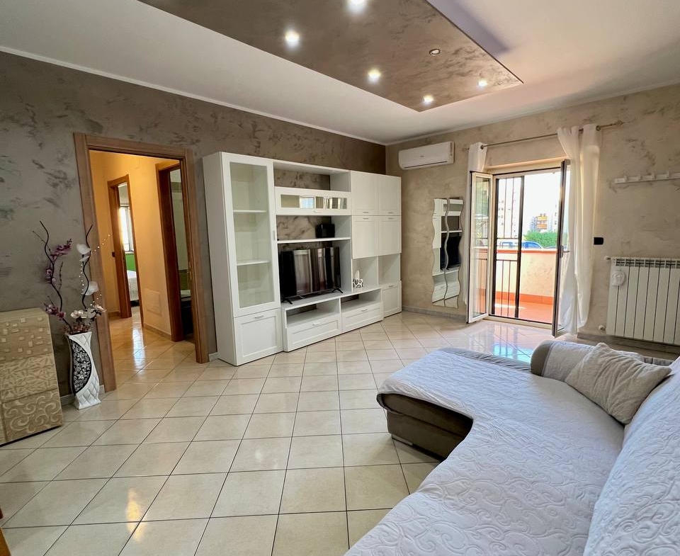 Appartamento con terrazza privata – Settimo di Montalto Uff.