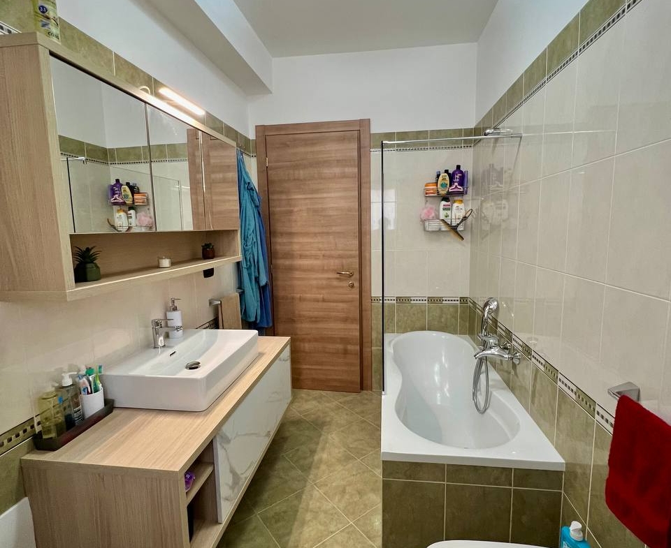 Appartamento con terrazza privata – Settimo di Montalto Uff.